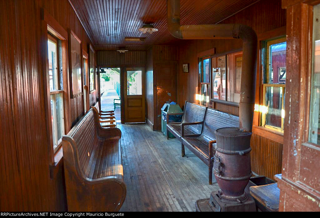 Inside the Station - Illinois Railway Museum